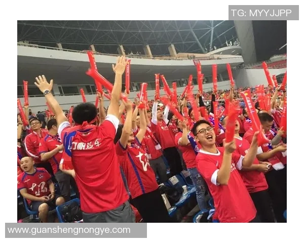 重庆足球队心理素质引发热议球迷与专家各执己见探讨原因与对策