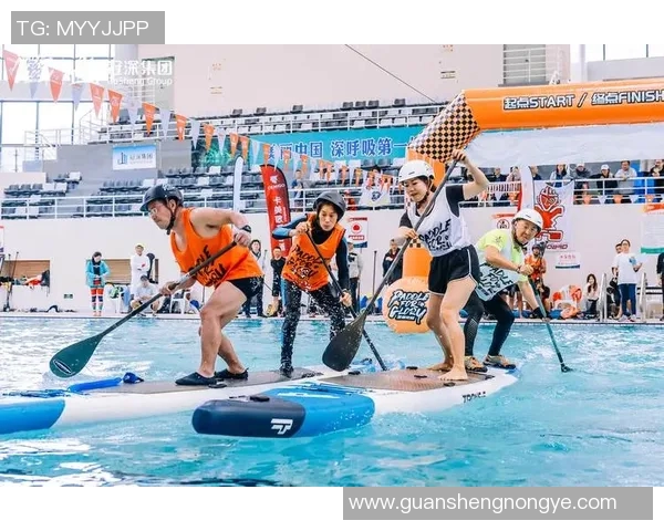 泳池争锋竞技盛宴，追逐速度与荣耀的游泳争霸赛